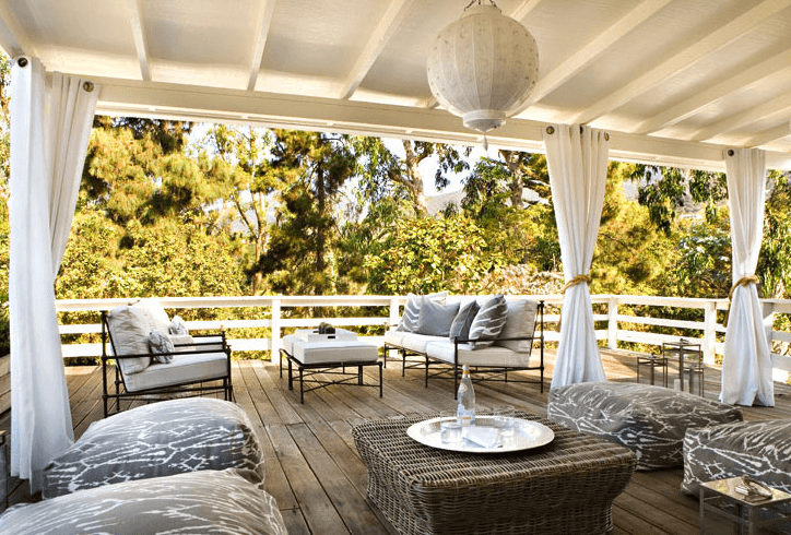 outdoor sitting area with furniture