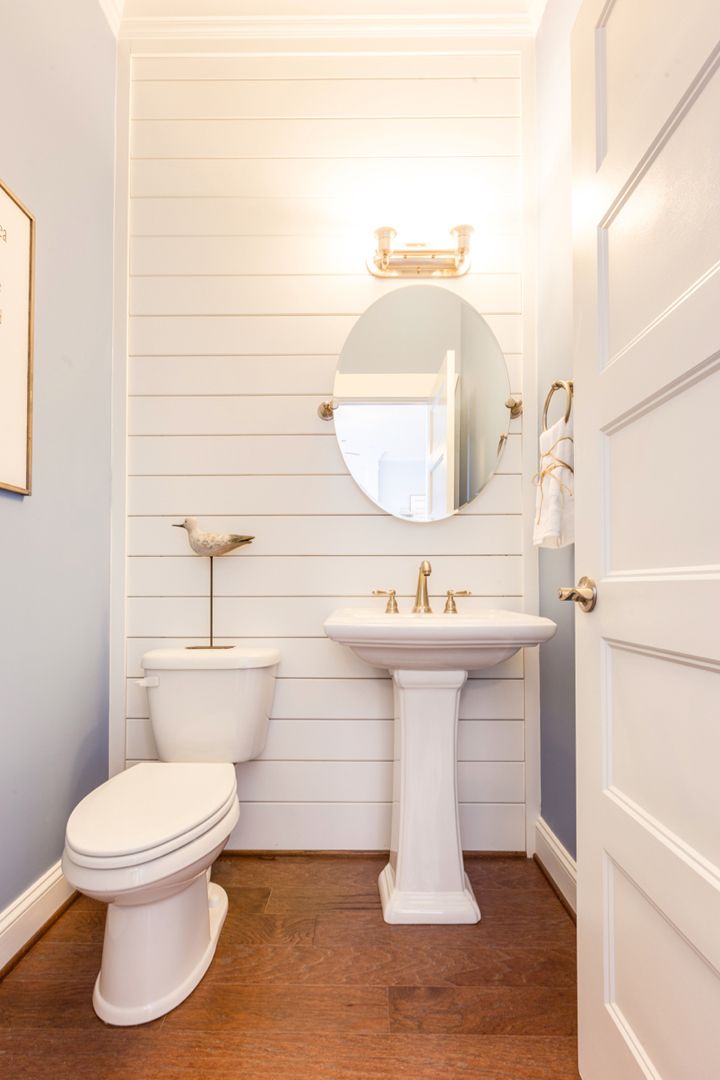 20 Amazing Bathroom Designs With Shiplap Walls - Housely