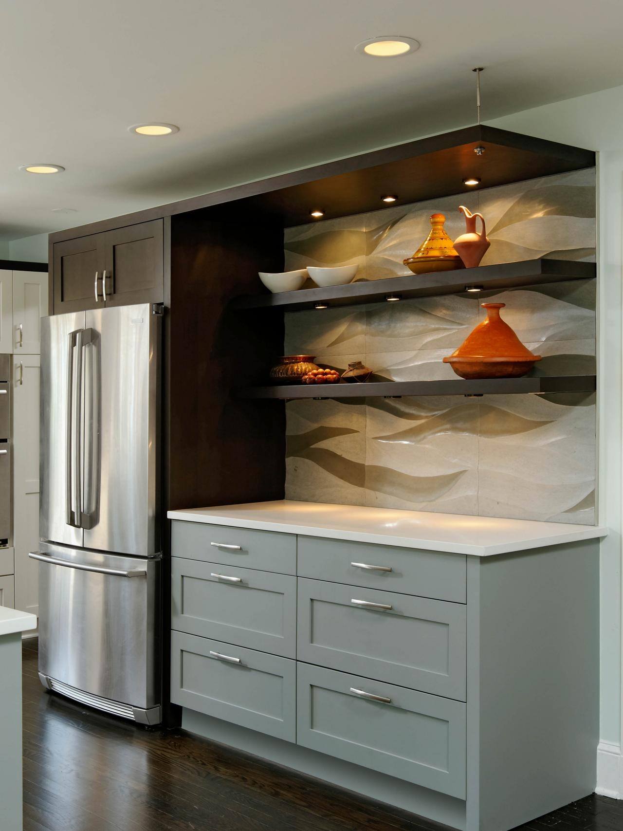 20 Beautiful Kitchens With Floating Shelves - Housely