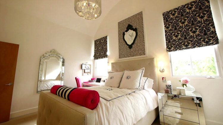 modern bedroom for teen girls with chandelier