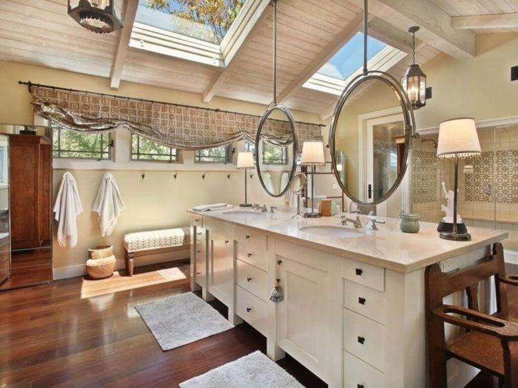 creative hanging bathroom mirror