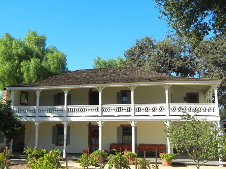 leans adobe museum