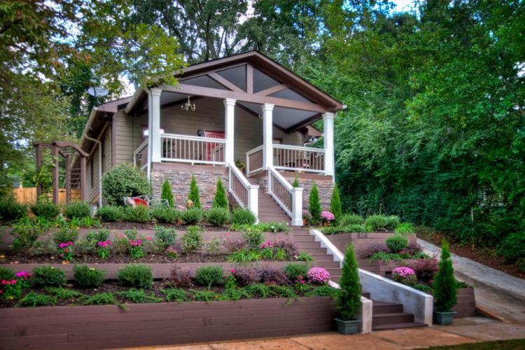 beautiful front yard with flowers