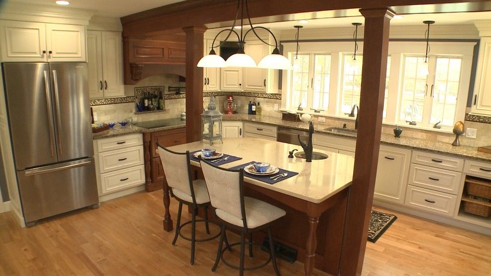 kitchen island ideas with columns gambar 3