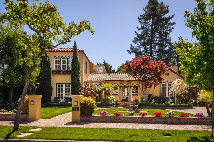 mediterranean-exterior-curb-appeal-yellow-walls