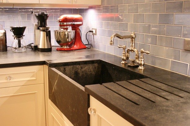 beautiful kitchen with farmhouse sink