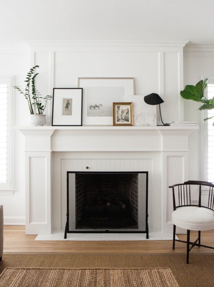 simple mantel decor