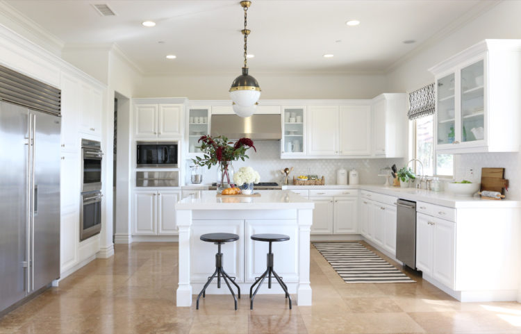 white kitchen design with island