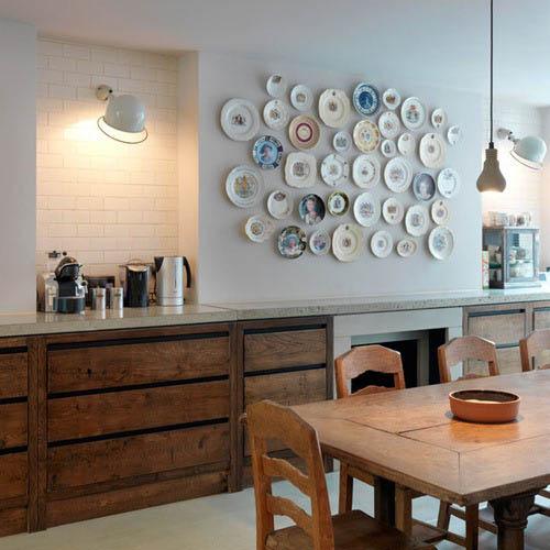 kitchen wall with plates for decoration