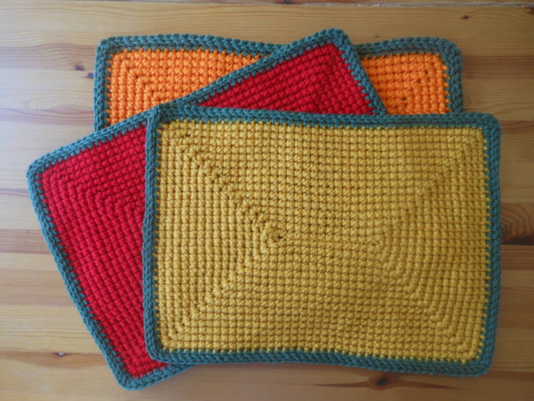 cool crochet place mats