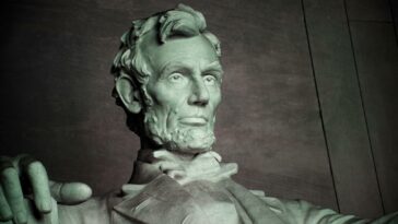 Abraham Lincoln Statue