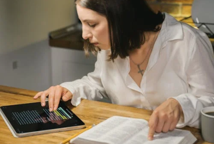 Former Christian 15 Reasons Why Some Ex-Christians Left Their Faith - Housely