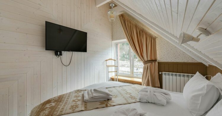 15 Everyday Items That Need Hot Water for a Deep Clean