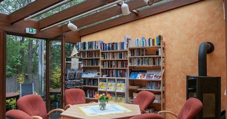 10 Things You Need to Know About Faux Painting for Stunning Walls