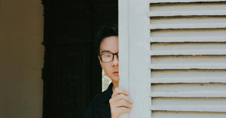 How to Stay Calm and Safe if You Think There is a Burglar in Your Home