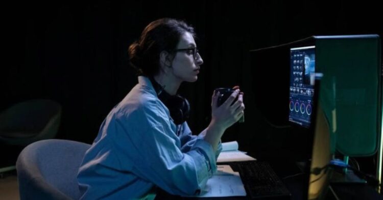 20 Real-Life Struggles for Those Who Live on Nighttime Hours