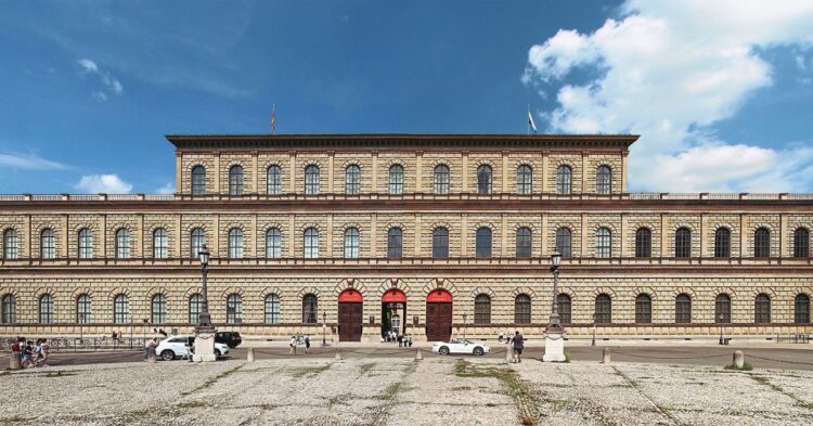 10 Buildings In Munich That Suffered Damage During WWII But Were Brought Back To Life