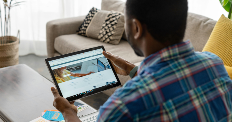 How To Stand Out And Engage Recruiters Effectively On LinkedIn