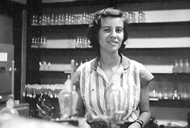 Esther Lederberg
