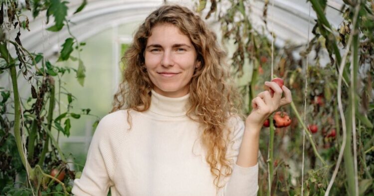 Thinking About Greenhouse Gardening? Here Are 10 Reasons To Go For It