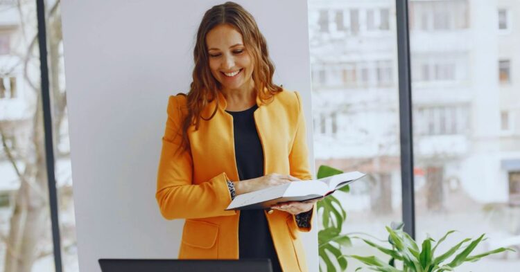 20 Everyday Habits That Set Classy Women Apart