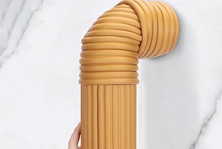 Wrap Outdoor Pipes Before Winter