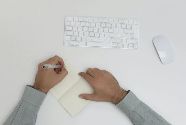 The Mystery Behind Left-Handedness