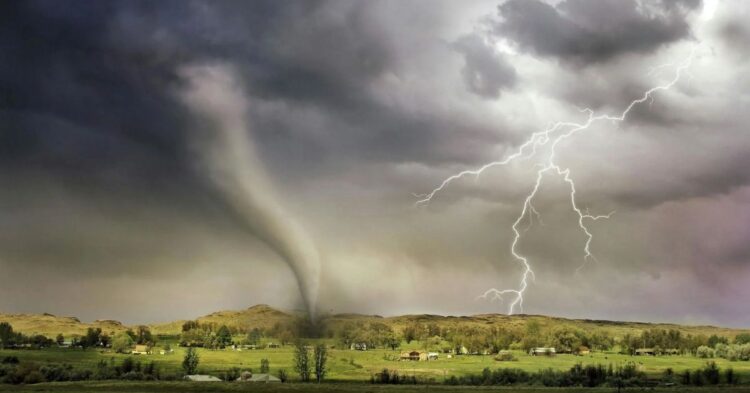 What Everyone Should Know About Tornadoes