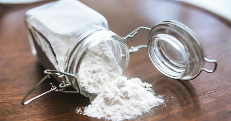 How To Use Baking Soda To Remove These 10 Stains 