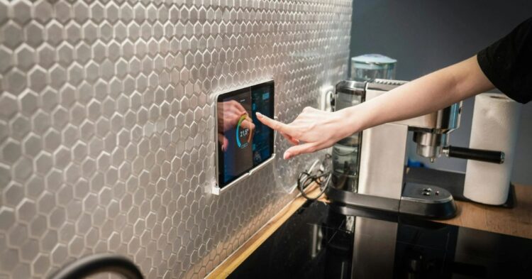 10 Headaches Nobody Tells You About Home Monitoring Devices
