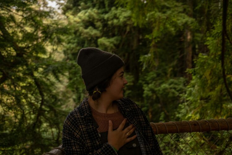 a person in a hat