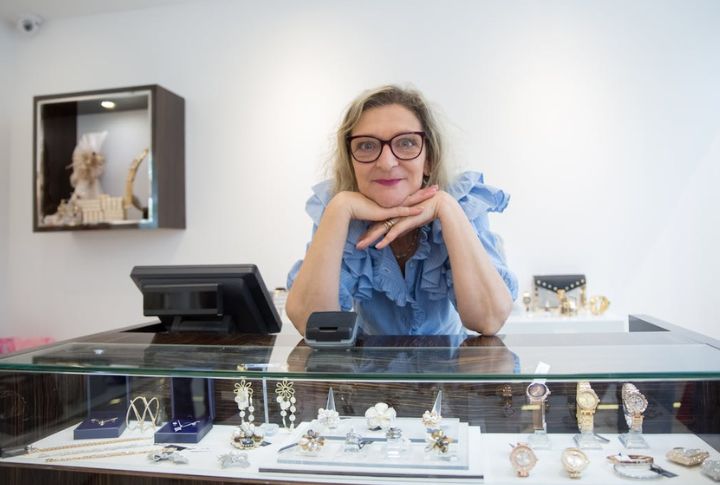 10 Tips To Identify Hidden Jewelry Treasures At Secondhand Shops