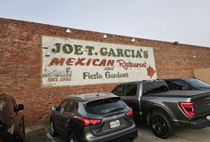 Eat Authentic Tex-Mex At Joe T. Garcia’s