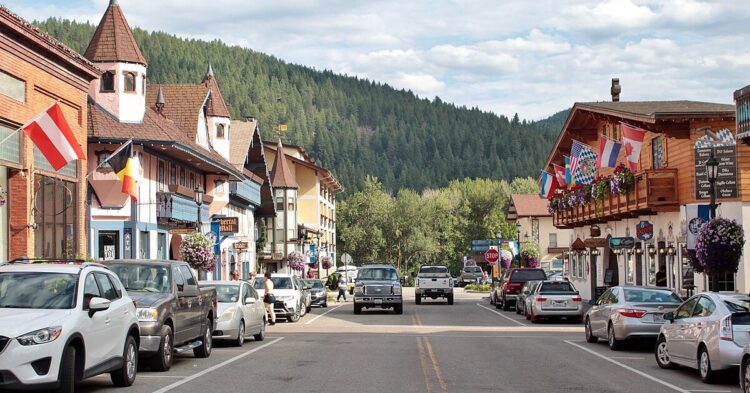 20 Enchanting Places In The U.S. Where Time Stands Still