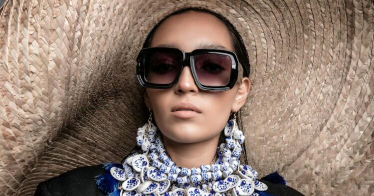 10 Fashion Signals That Could Indicate A Narcissist