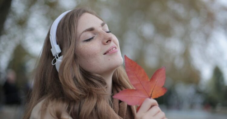 What Bird Sounds Do To Your Mind And Body (Science Explains)