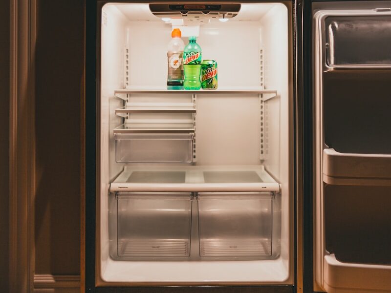 black top mount refrigerator with dispenser