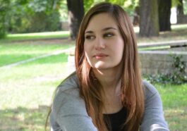 girl, brunette, woman, person, thoughtful, brown hair, nature, pretty, serious, to sit