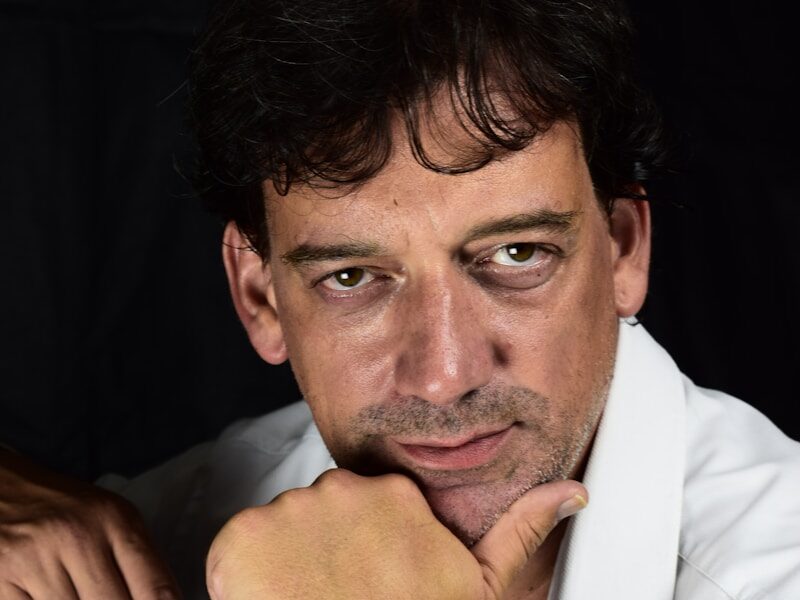 man wearing white dress shirt