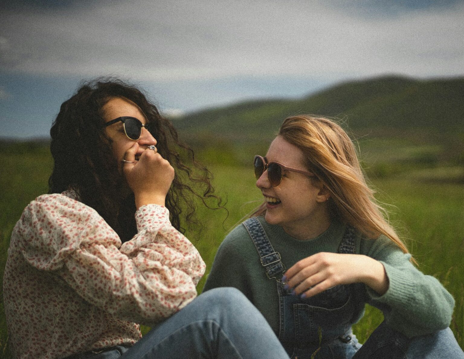 15 Things That Instantly Make You More Attractive Housely