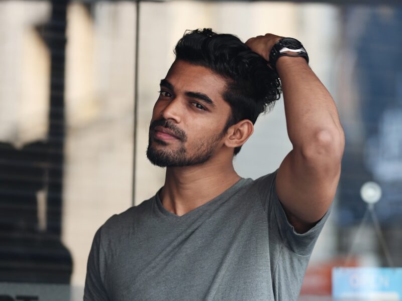 man wearing gray shirt