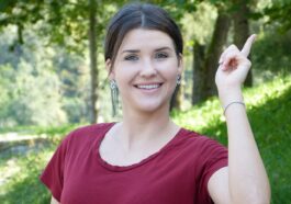 woman, portrait, smile, idea, pretty, beauty, think, outdoors, plan, future, brainstorming, throughts, optimism, positive, optimism, optimism, optimism, optimism, optimism