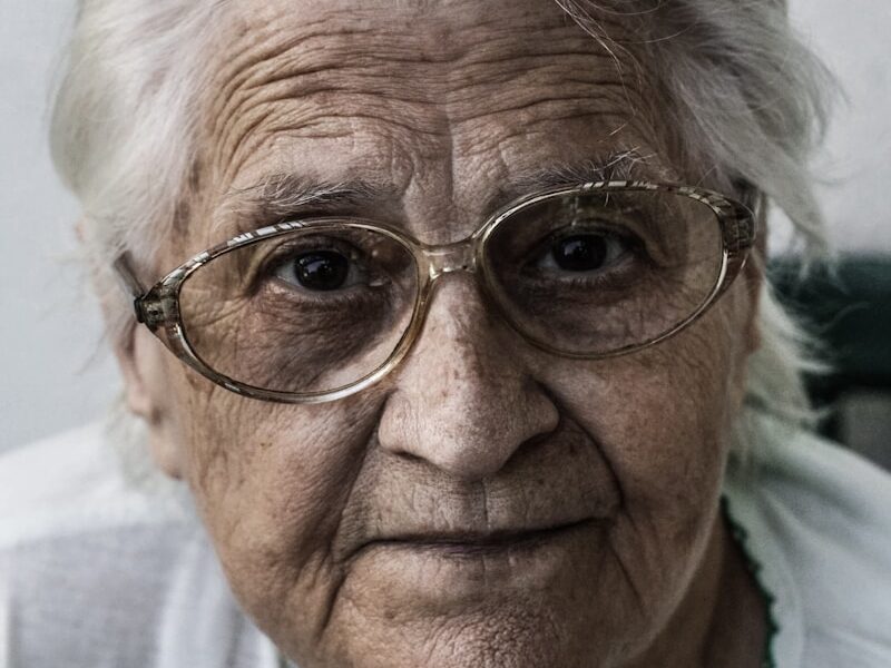 woman wearing eyeglasses