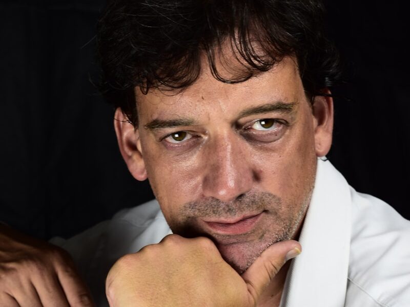 man wearing white dress shirt