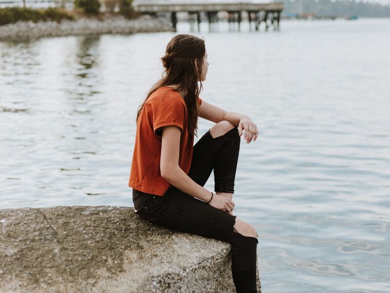women's orange t-shirt