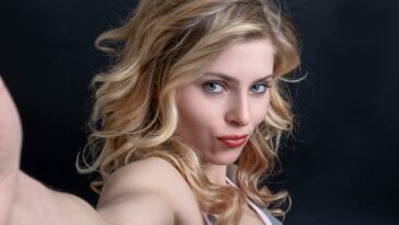 woman in white tank top
