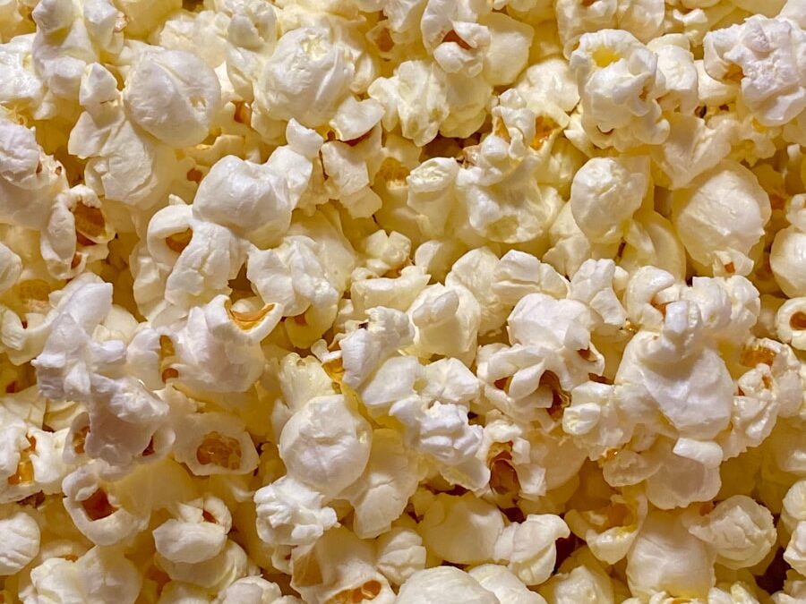 cooked popcorn