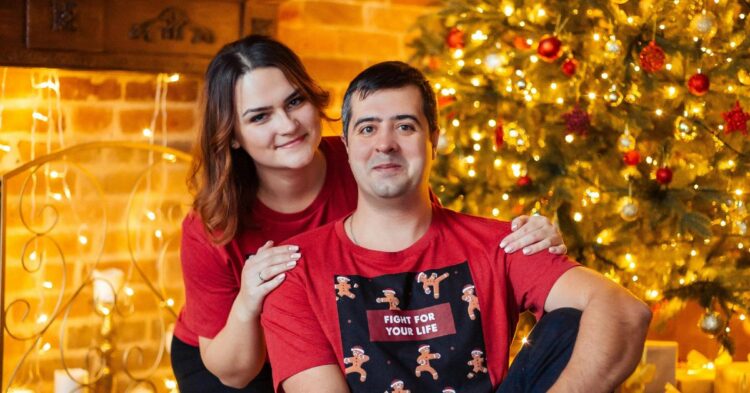 These Are 10 Holiday Moments Couples Secretly Resent