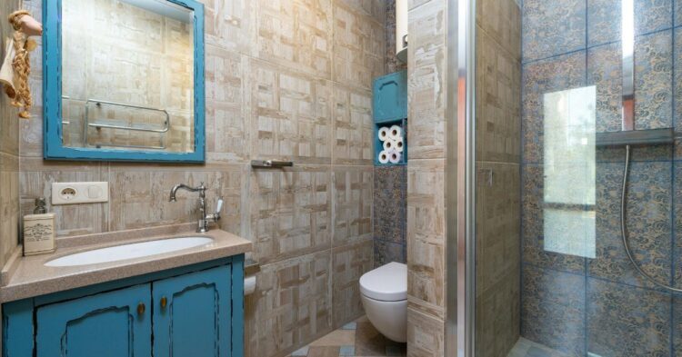 10 Blue Bathroom Designs Everyone’s Loving Right Now