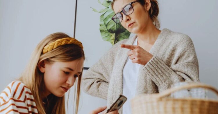 5 Phrases That Reveal Your Parents Might Be Emotionally Toxic